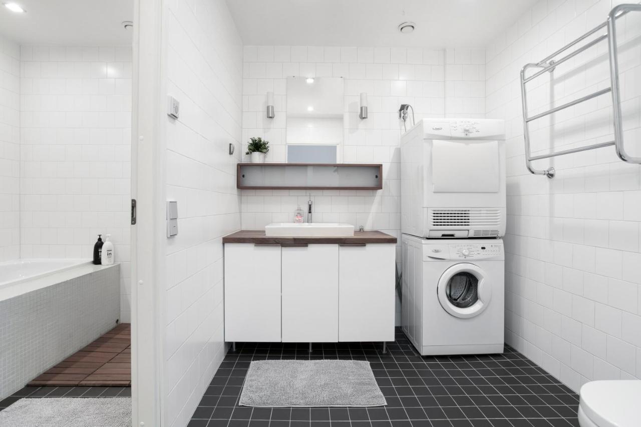 2Ndhomes Loft Apartment With Spa & Balcony By The White Church Helsinki Eksteriør billede